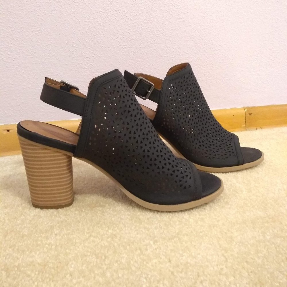 Universal Thread Open Toe Laser Cut Bootie